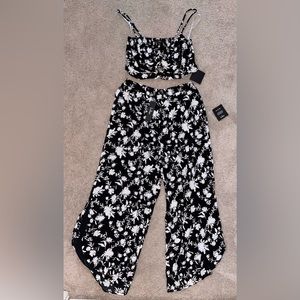 Lulu’s 2 piece set, black and white, brand new with tags, size L